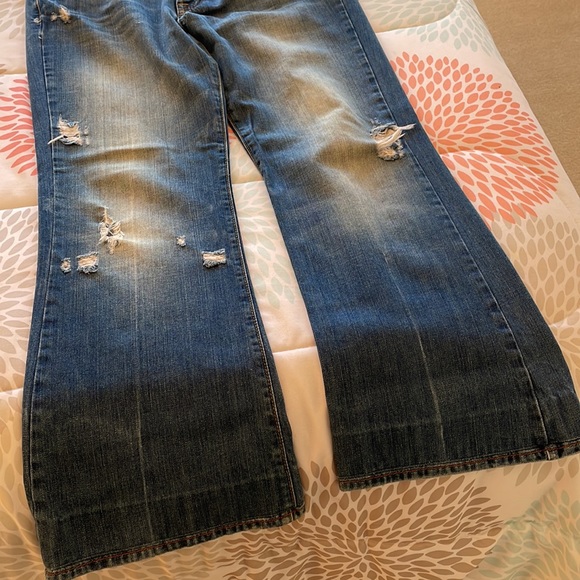 Lucky Jeans! - Picture 3 of 4